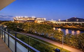 Townsville Cbd Balcony, Stadium & 2 Car Parks